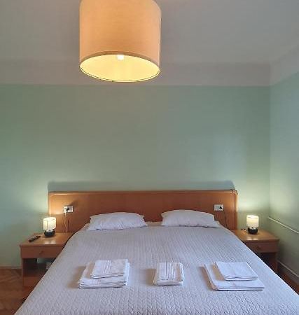 Appartamento Aparthouse Macek Lubiana Esterno foto